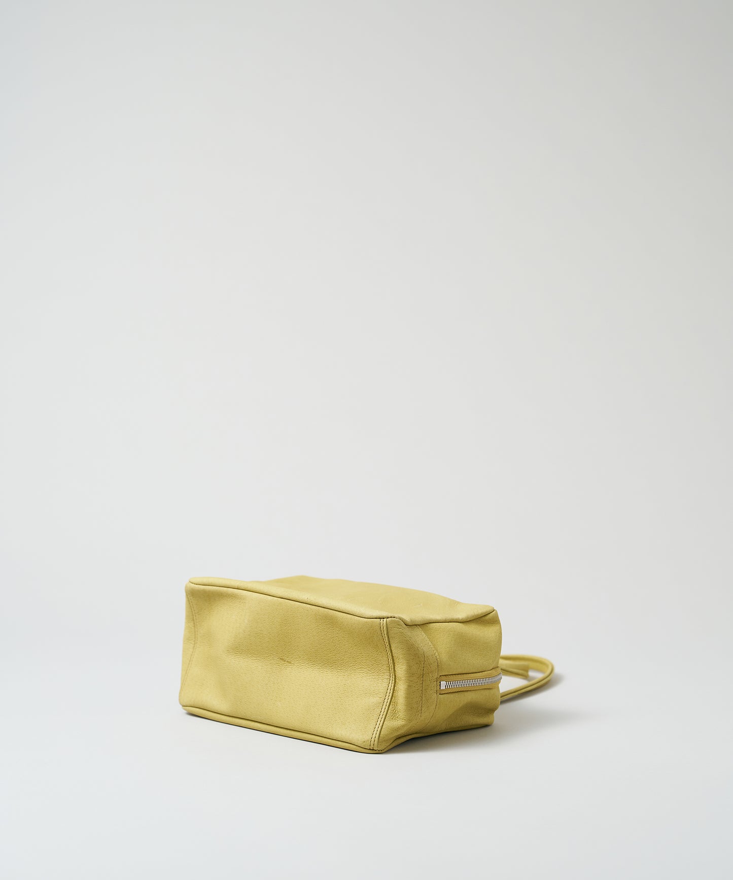 Square duffel XS - pistachio yellow / pigskin Hallie