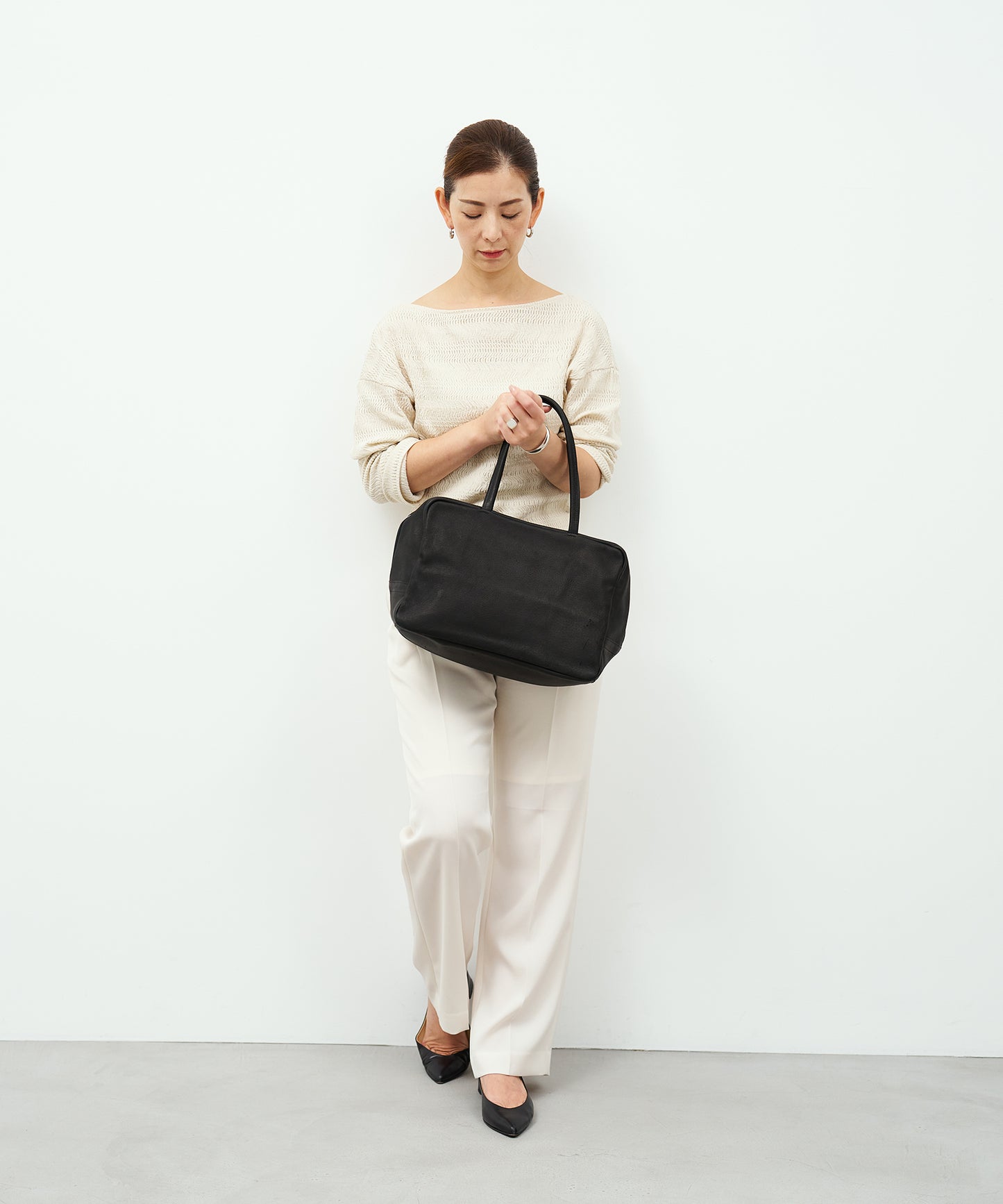 #30 / 方形行李袋 M / 猪皮“HALLIE”