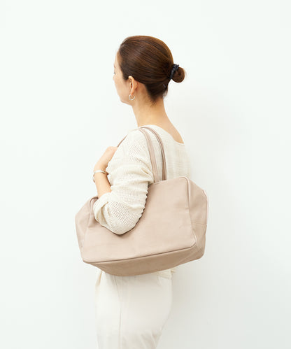 #30 / 方形行李袋 M / 猪皮“HALLIE”