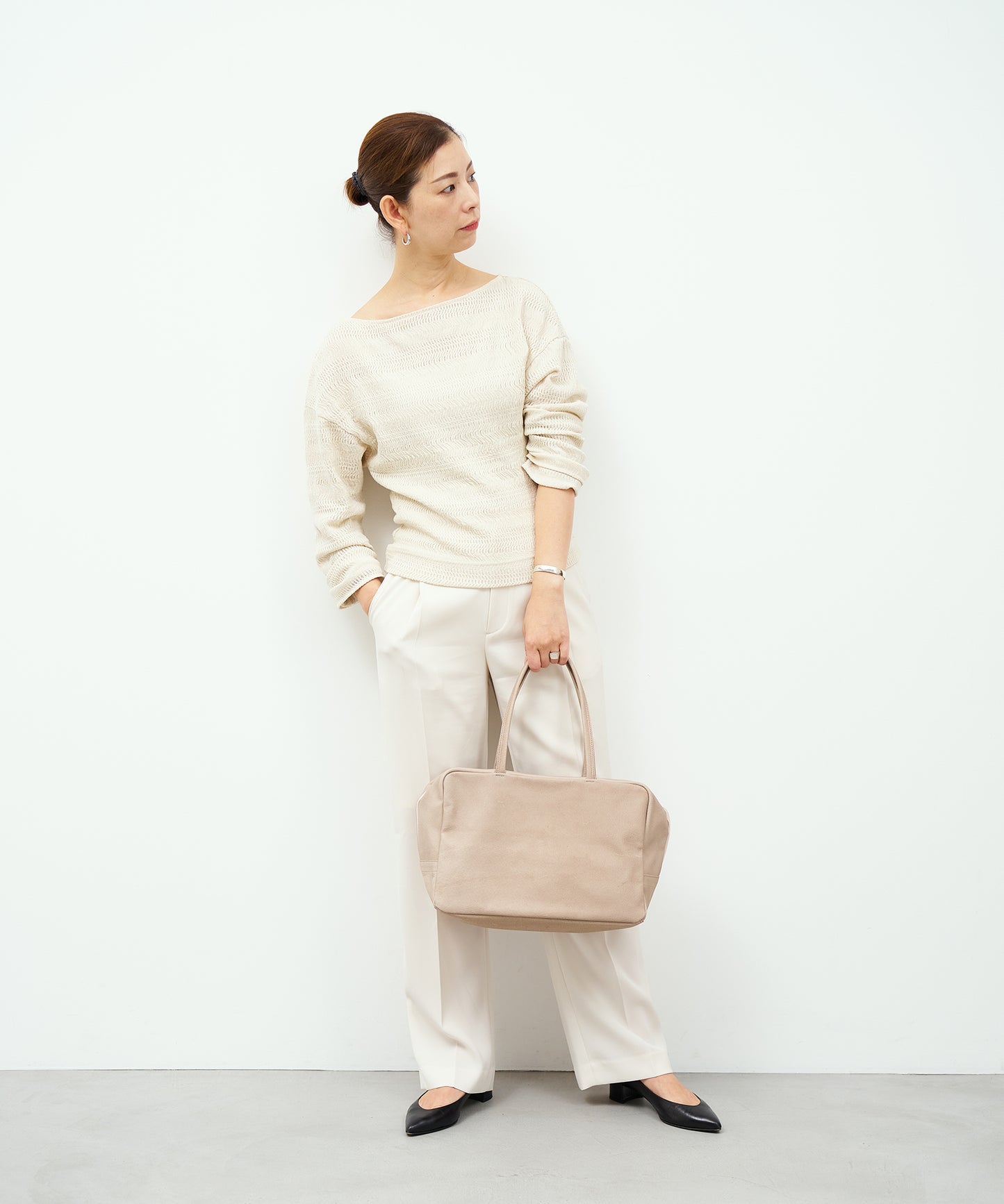 #30 / 方形行李袋 M / 猪皮“HALLIE”