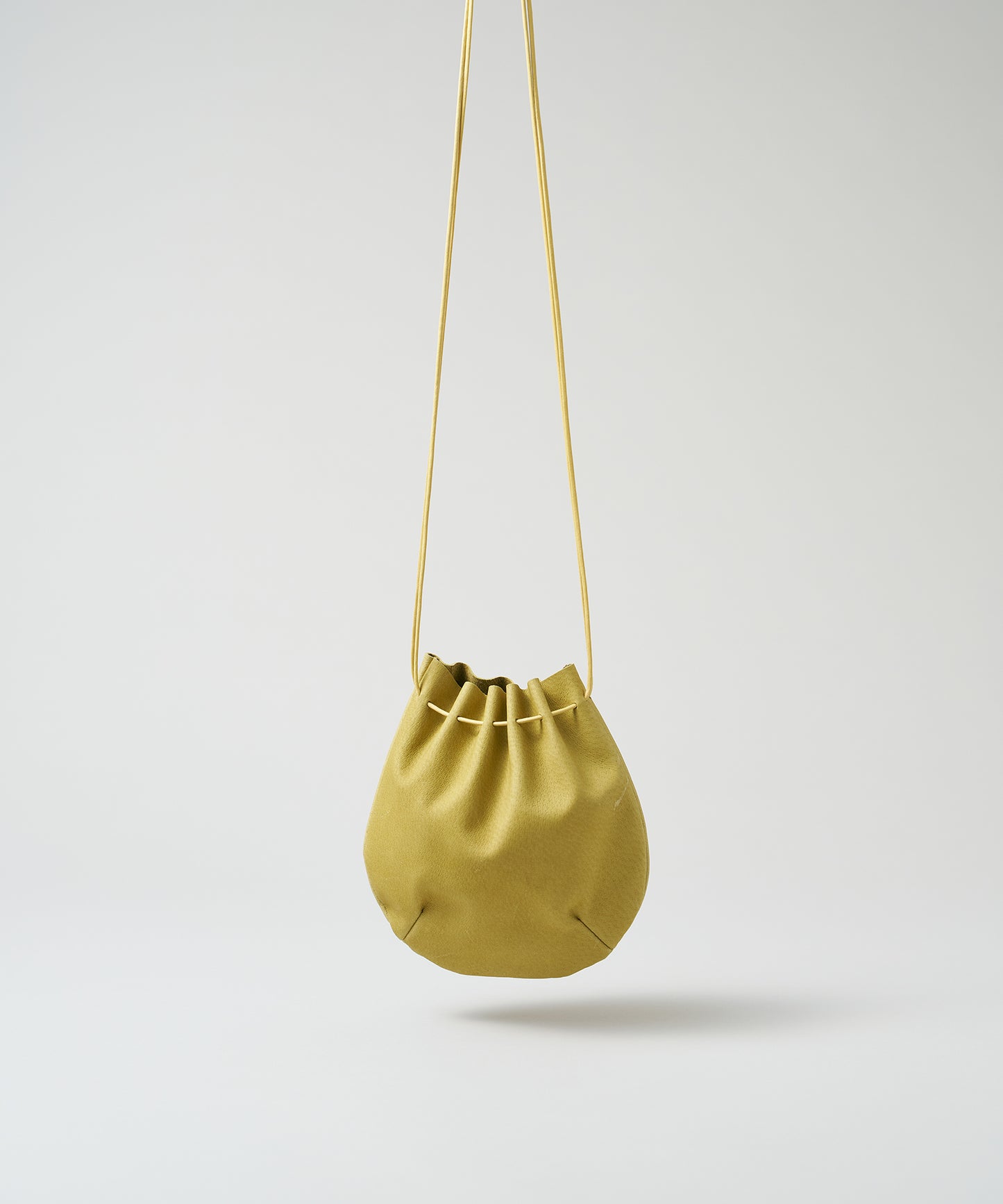 Balloon shoulder - pistachio yellow / pigskin Hallie