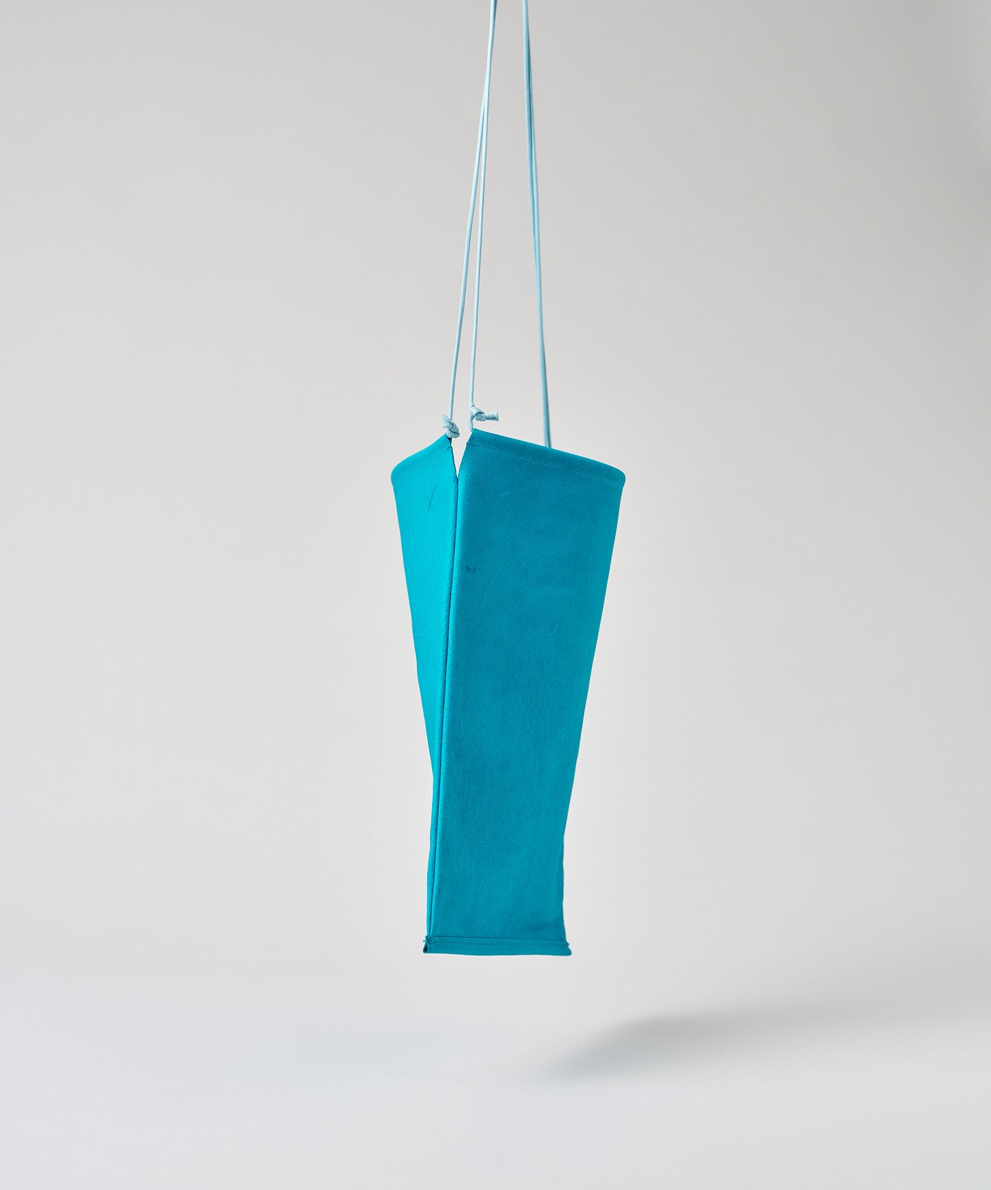 #30《SALE 30%》Flat Shoulder Bag (peony purple) / Pigskin "HALLIE"