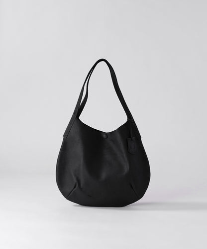 #30 / Circle tote bag / pigskin "HALLIE"