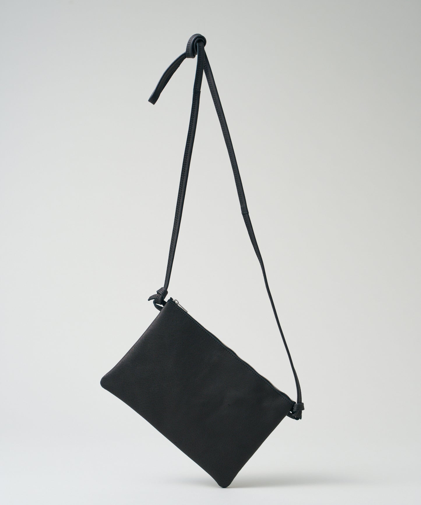 Pouch bag - Black / pigskin Hallie