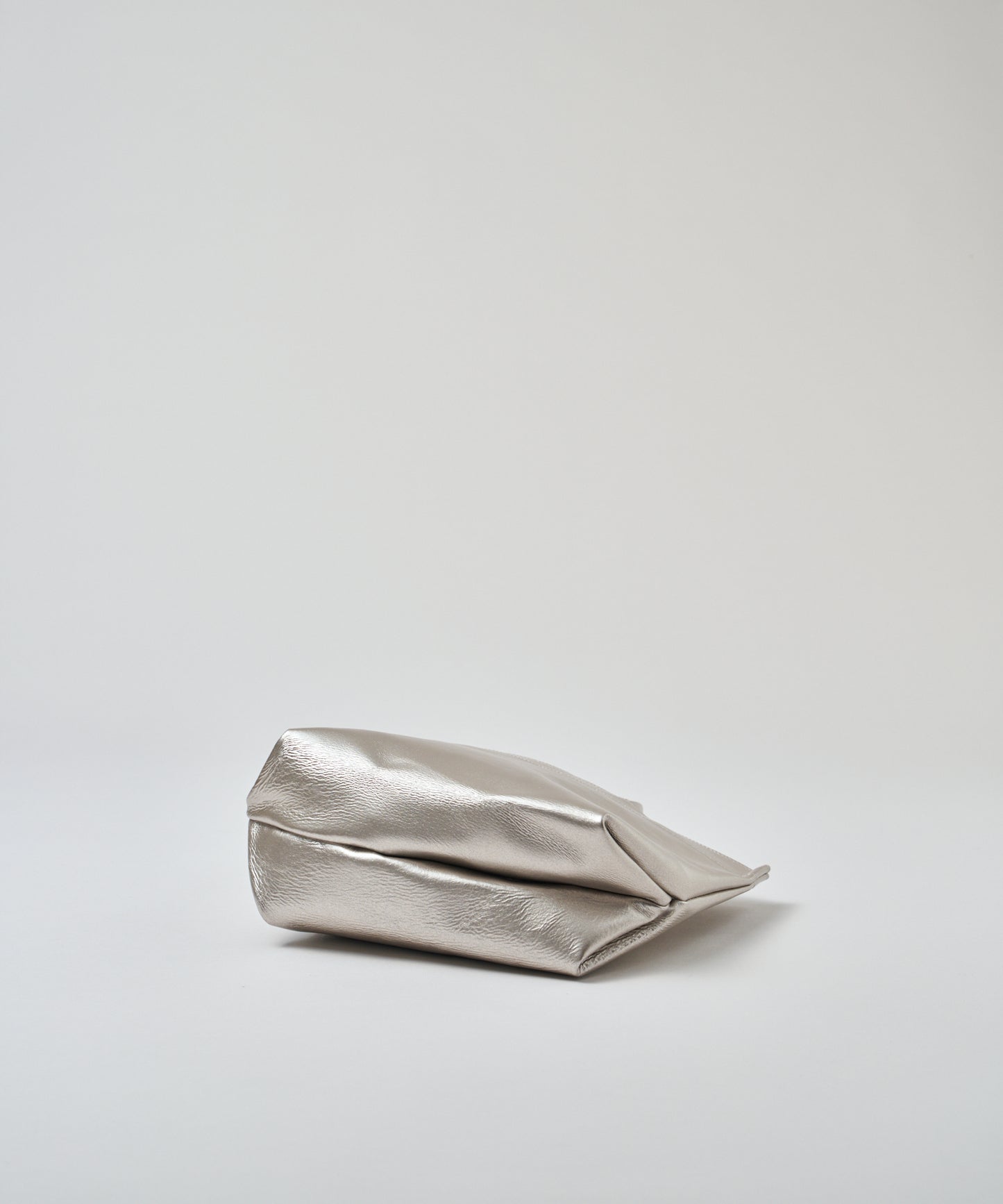 #36/午餐袋S（银色）/猪皮“LUSTRA” 