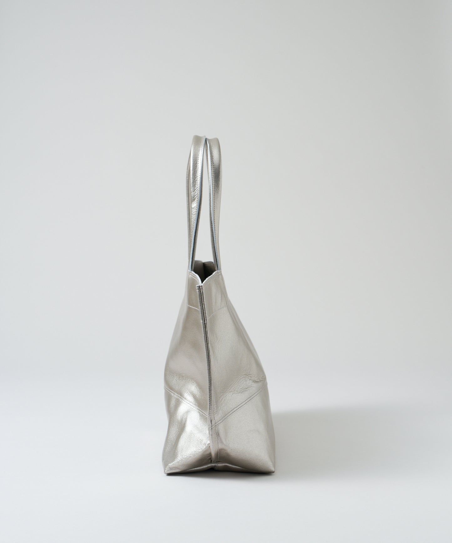 #36/宽版托特包M（银色）/猪皮“LUSTRA” 