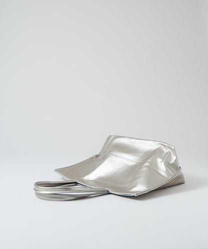 #36/宽版托特包M（银色）/猪皮“LUSTRA” 