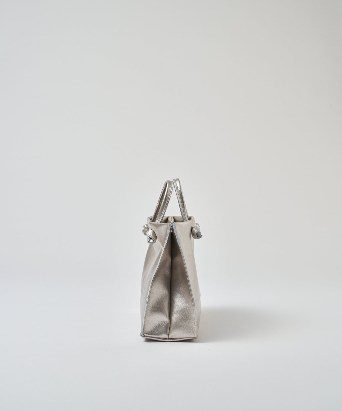 #36/迷你购物袋（银色）/猪皮“LUSTRA” 