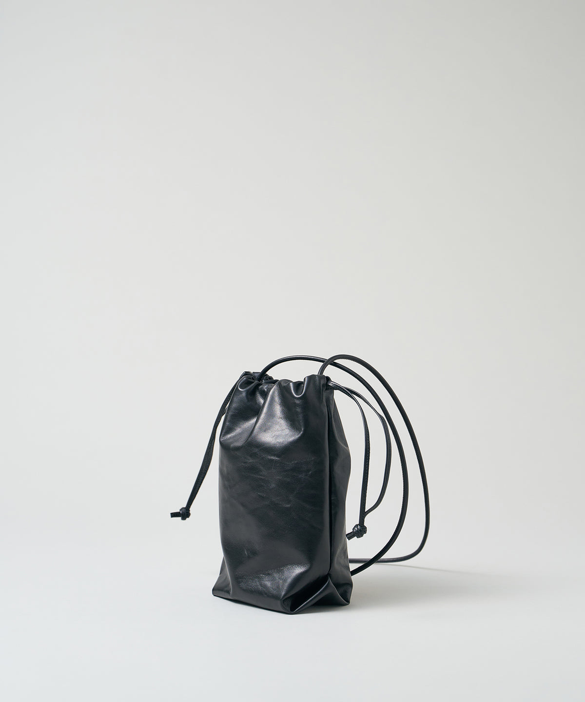 《Limited 5%》Stem Draw - Black / cowhide Aperto