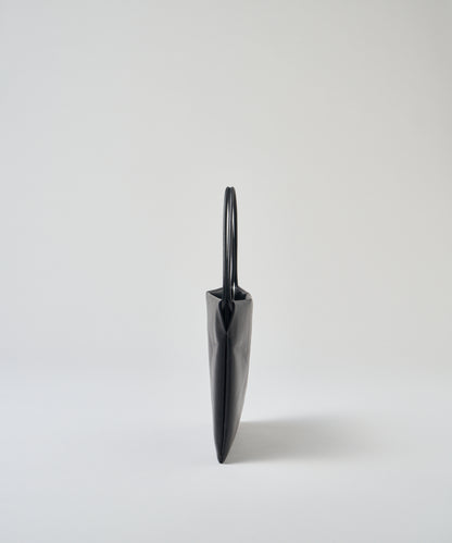 #45/ Float mini tote (黑色) / 牛皮 "APERTO" 