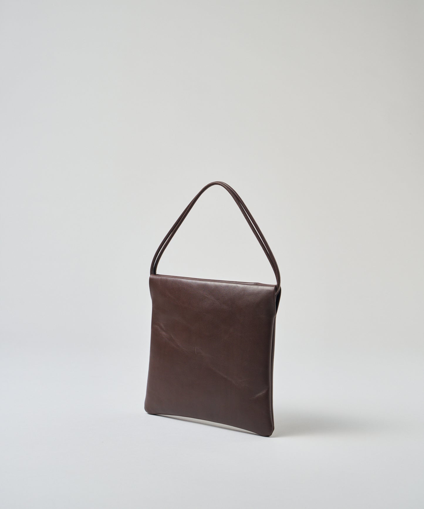 #45/ Float mini tote (苦棕) / 牛皮 "APERTO" 