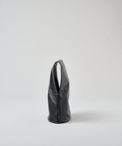 #45/ 袖托特包 (黑色) / 牛皮 "APERTO" 