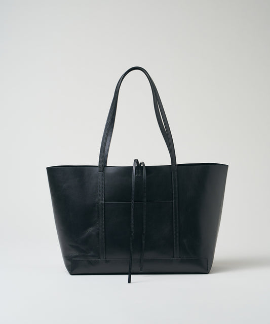 《Limited 5%》Trim Tote - Black / cowhide Aperto