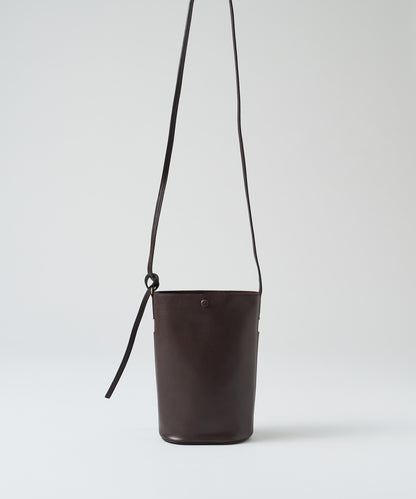 #45/ Sleek path XS（苦棕色）/ 牛皮“APERTO”