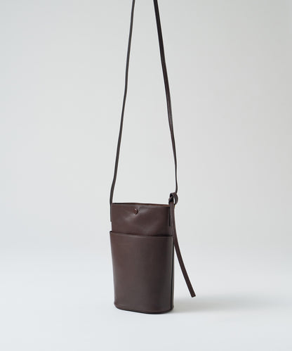 #45/ Sleek path XS（苦棕色）/ 牛皮“APERTO”