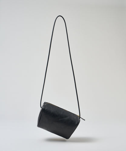 #45/ Float 迷你肩包 (黑色) / 牛皮 "APERTO" 