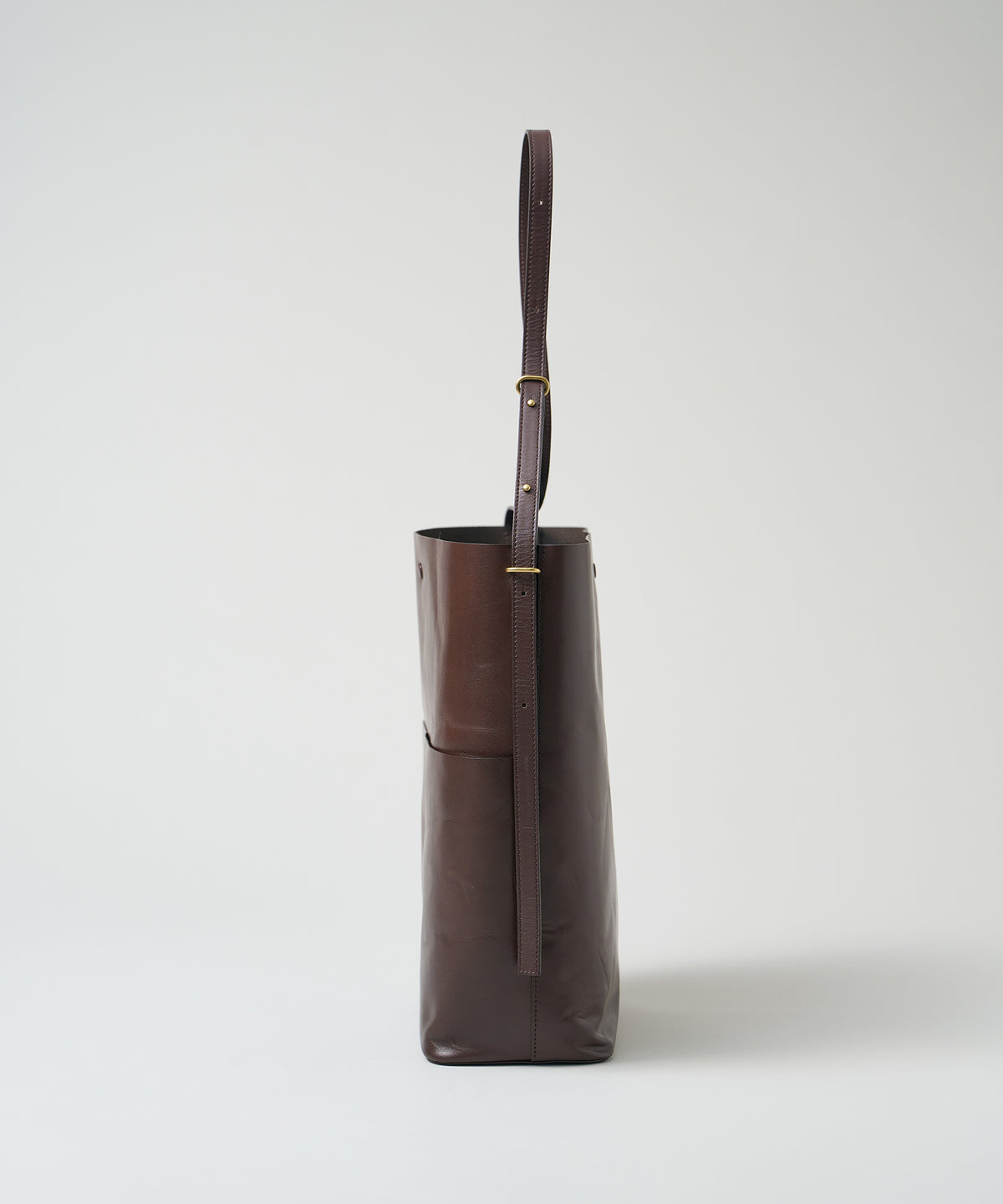 《Limited 5%》Sleek Path Cargo - Bitter brown / cowhide Aperto