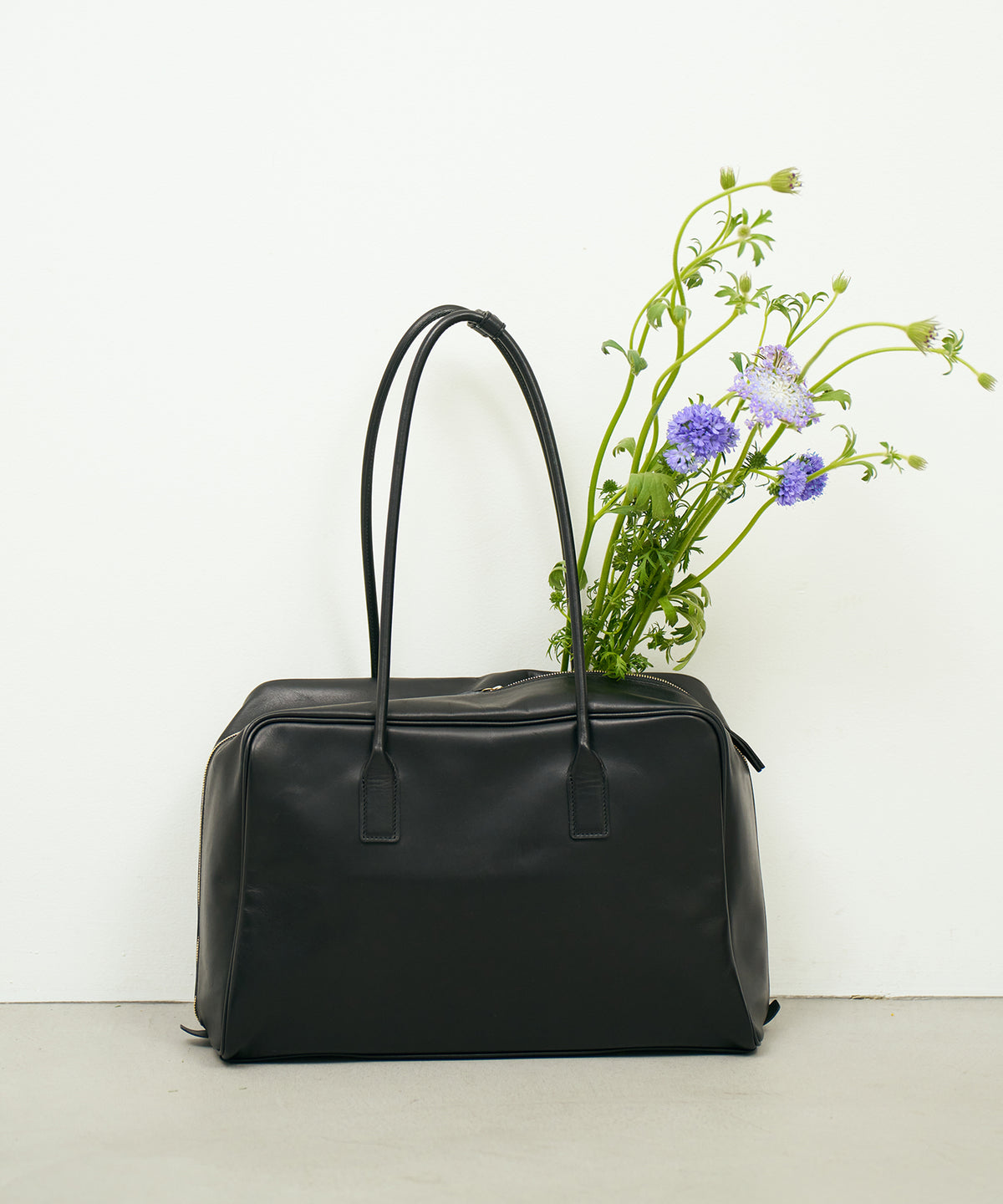 《Limited 5%》Contour Boston M - Black / cowhide Aperto