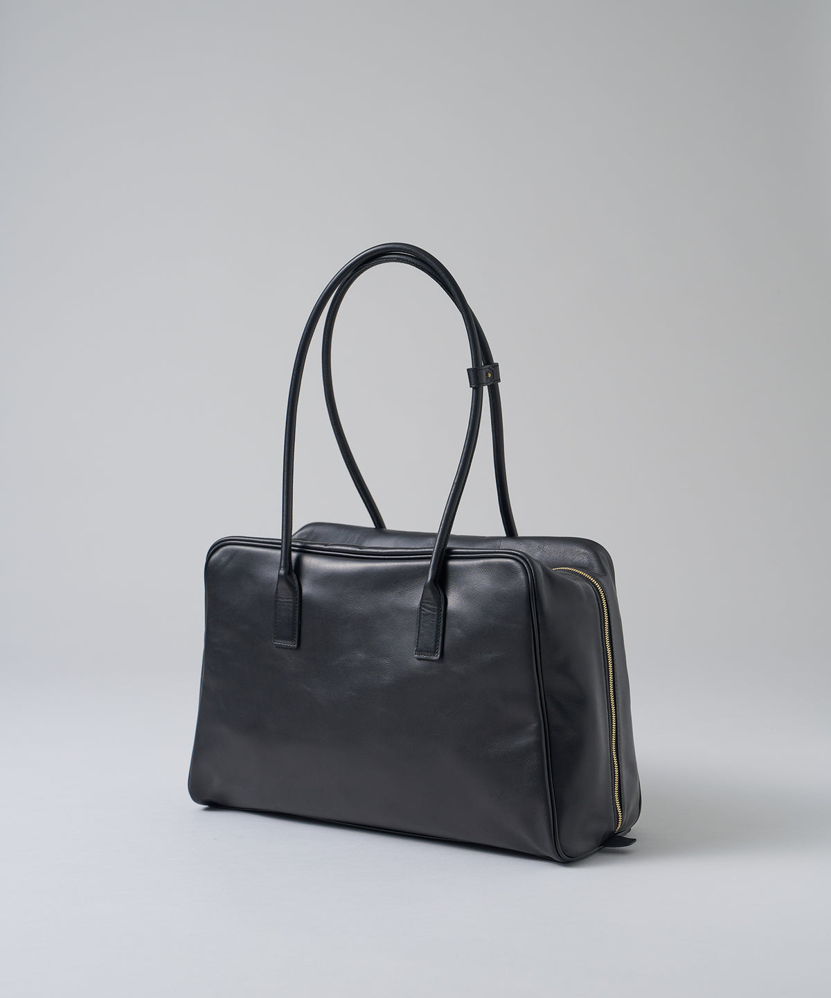 《Limited 5%》Contour Boston M - Black / cowhide Aperto