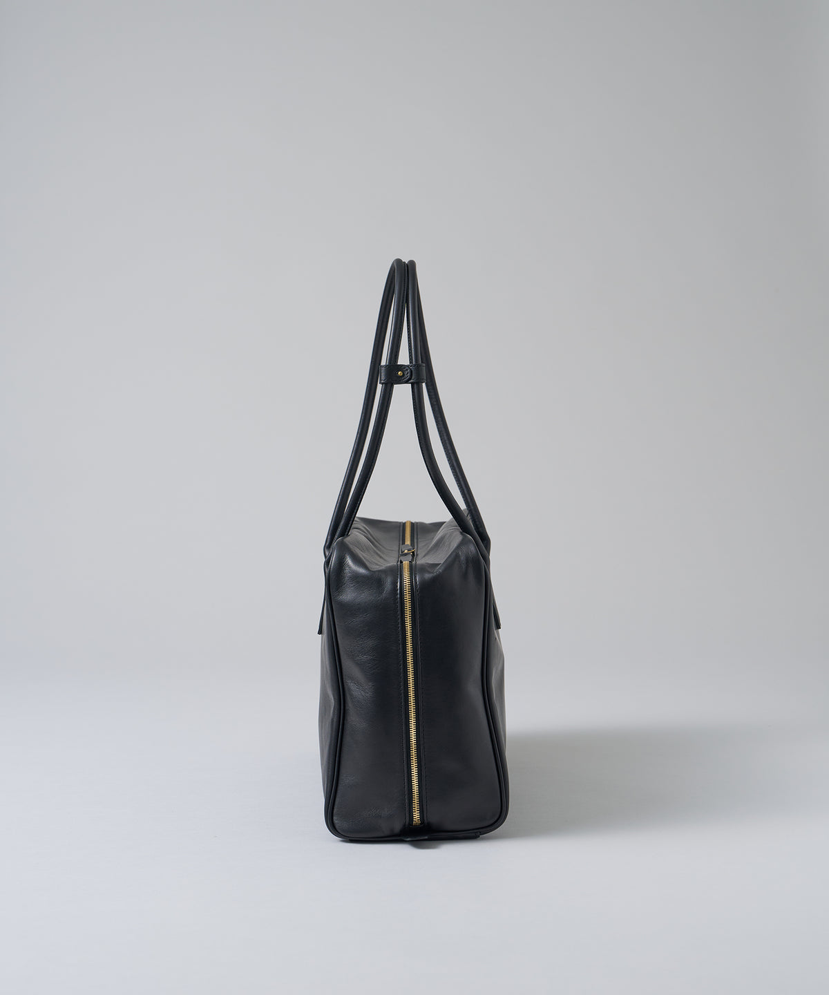 《Limited 5%》Contour Boston M - Black / cowhide Aperto