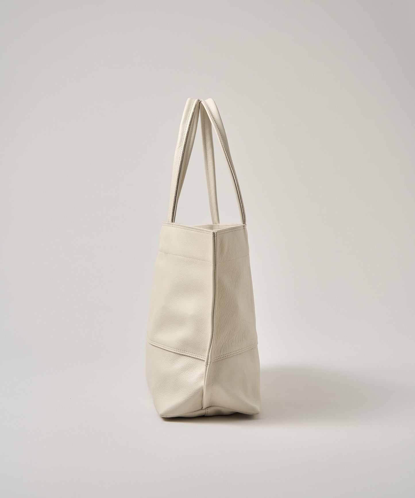 EOS / #52 / 寬版托特包 M / 牛皮“VALENCIA”