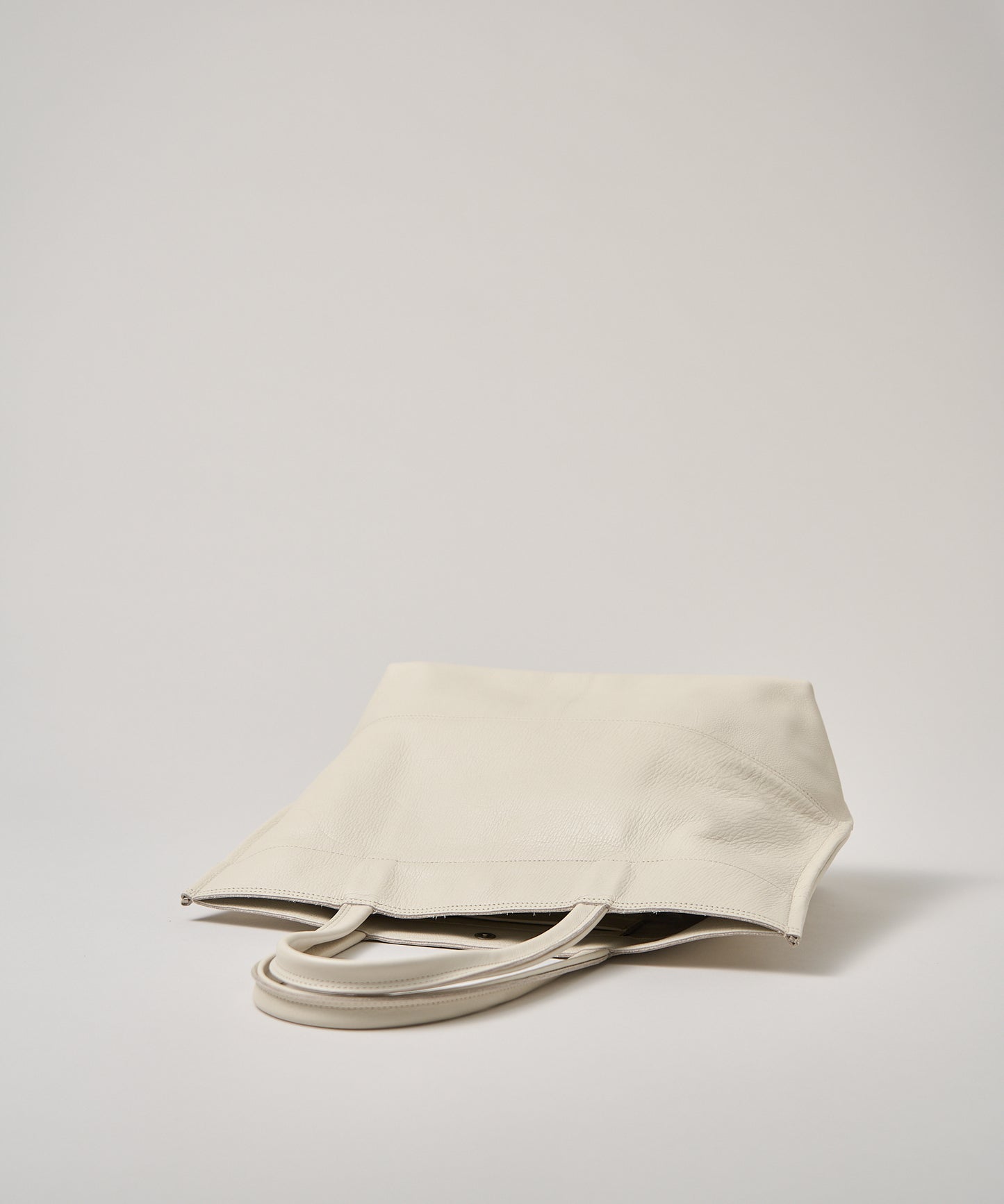 EOS / #52 / 寬版托特包 M / 牛皮“VALENCIA”