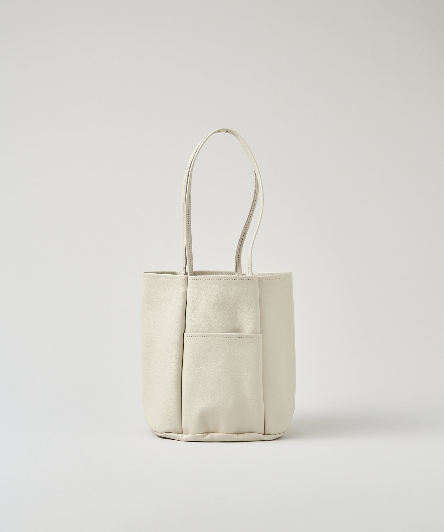 EOS / #52 / 圓形手提包 / 牛皮“VALENCIA”