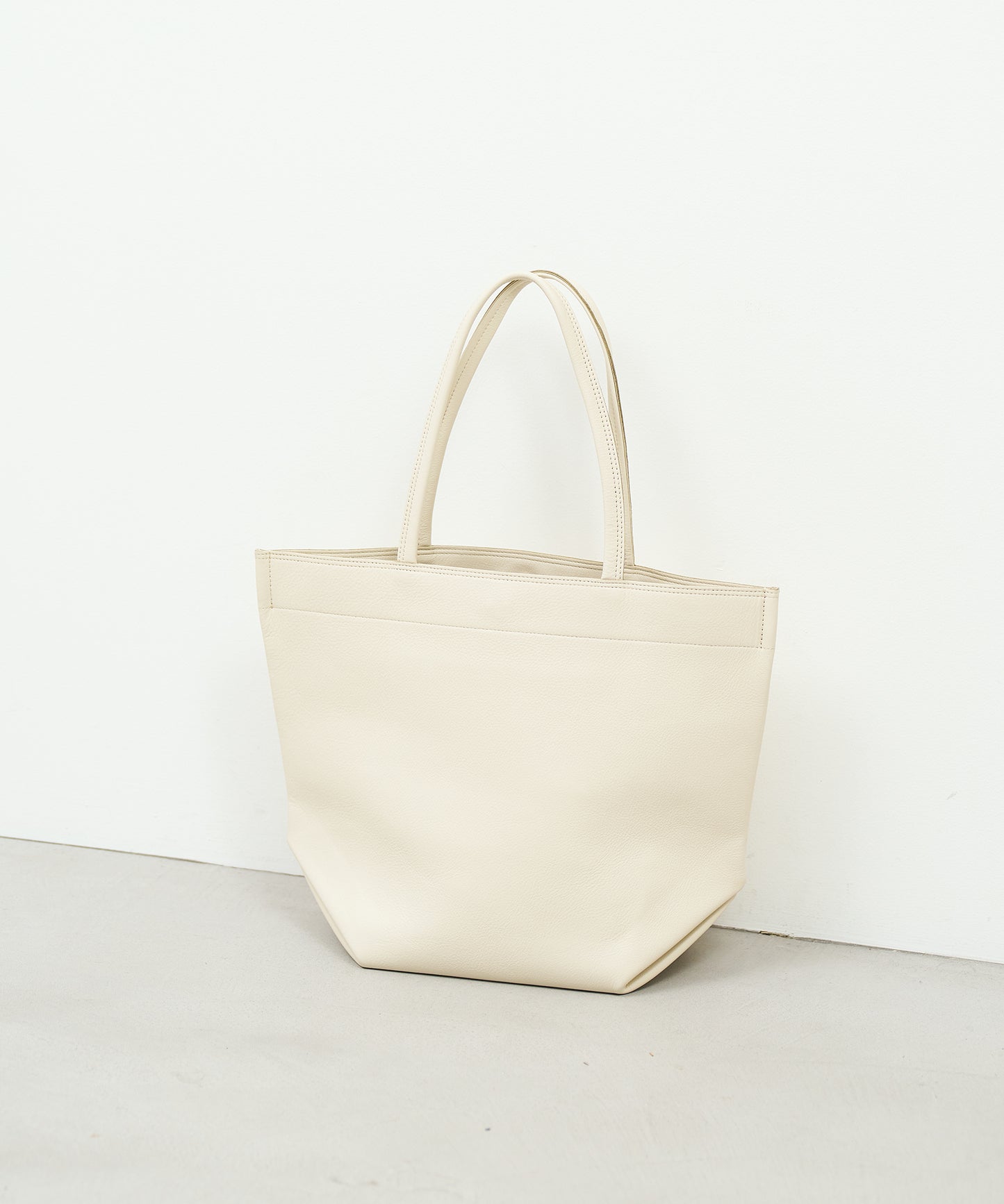 EOS / #52/ 午餐袋 M / 牛皮“VALENCIA” 