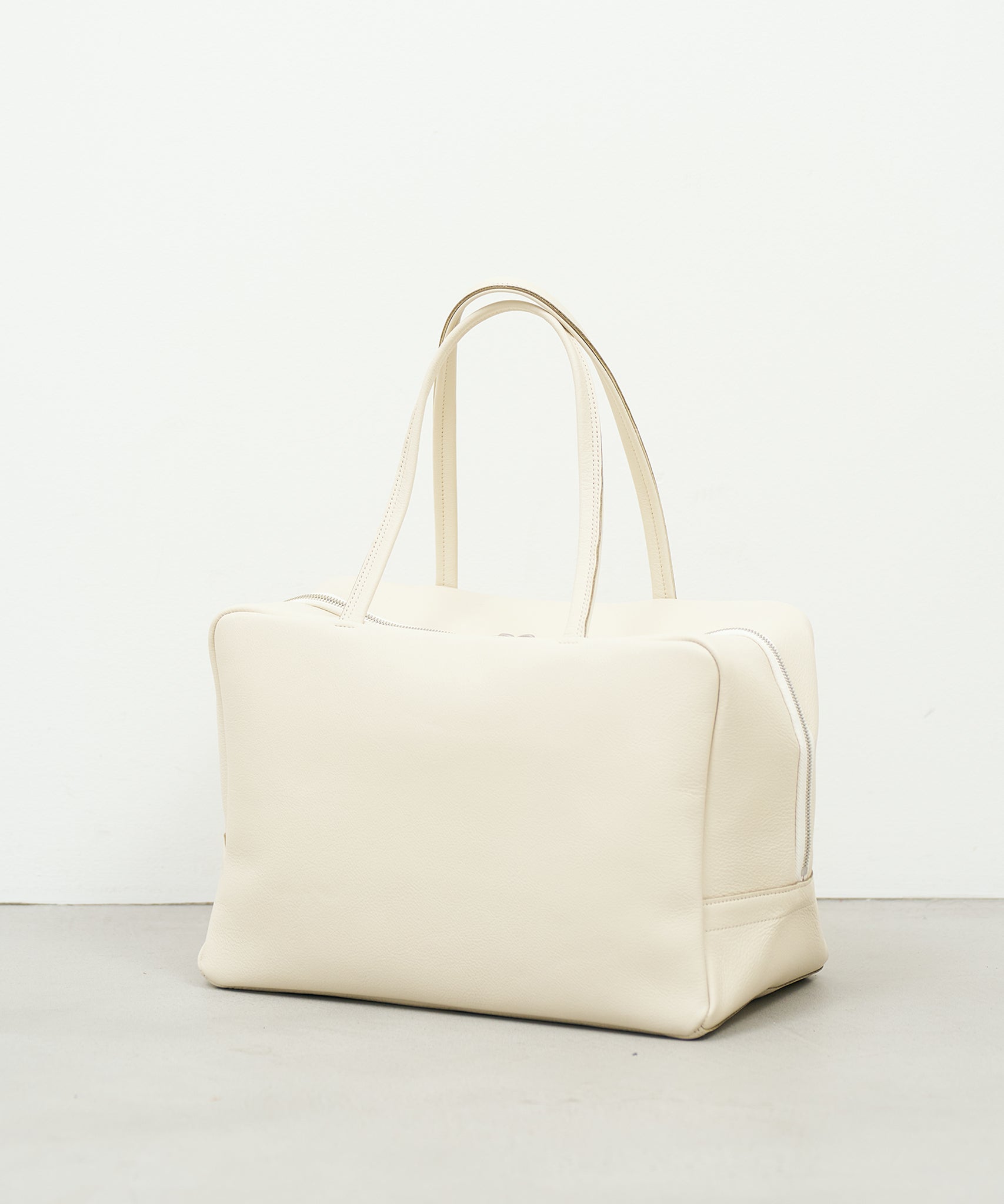 Box-Shaped Cowhide Boston Bag 包包 Made in Japan | Lightweight Leather ...