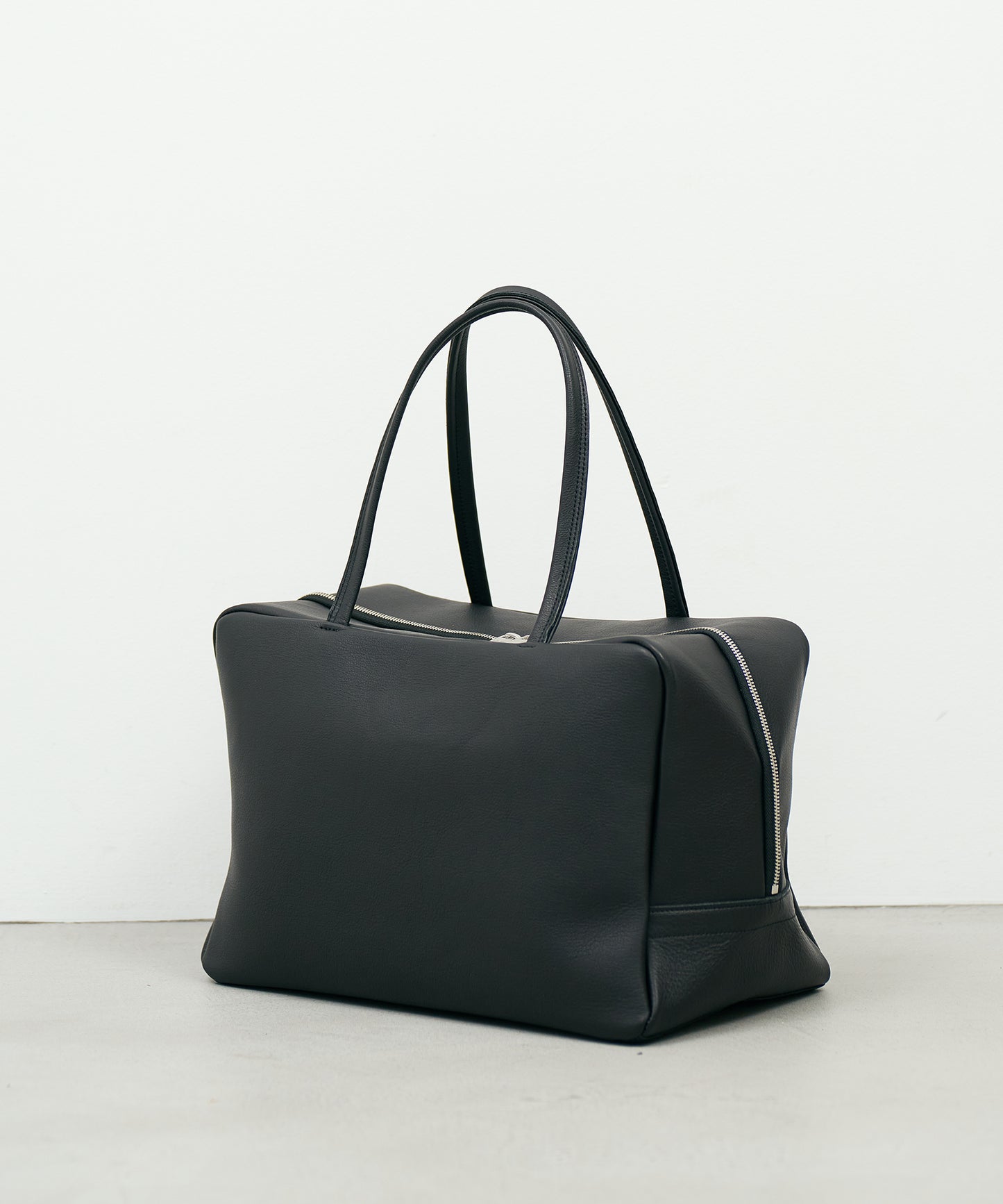 EOS / #52 / 方形行李袋 XS / 牛皮“VALENCIA”