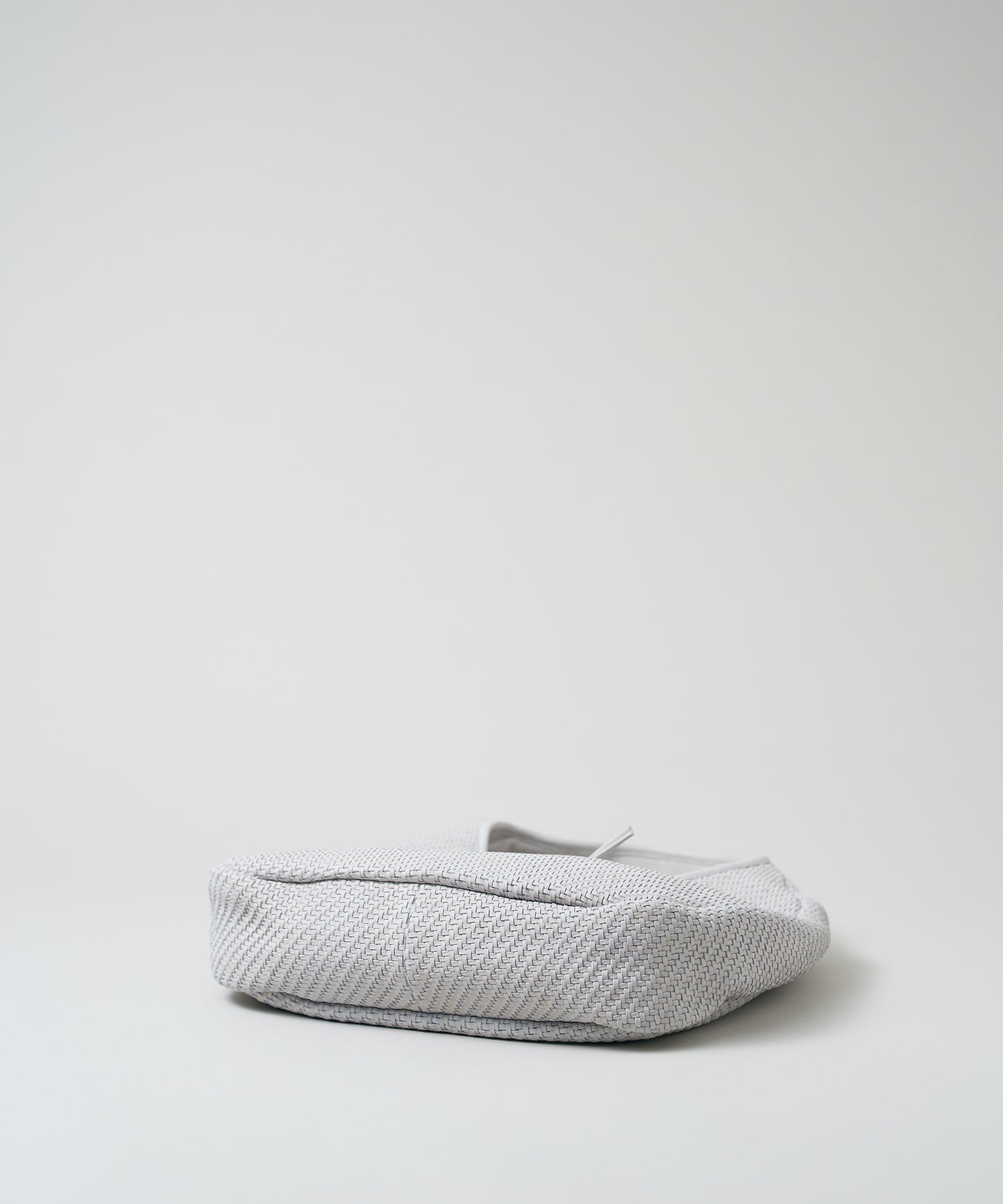 Circle Basket - mist gray / sheepskin Sheep mesh