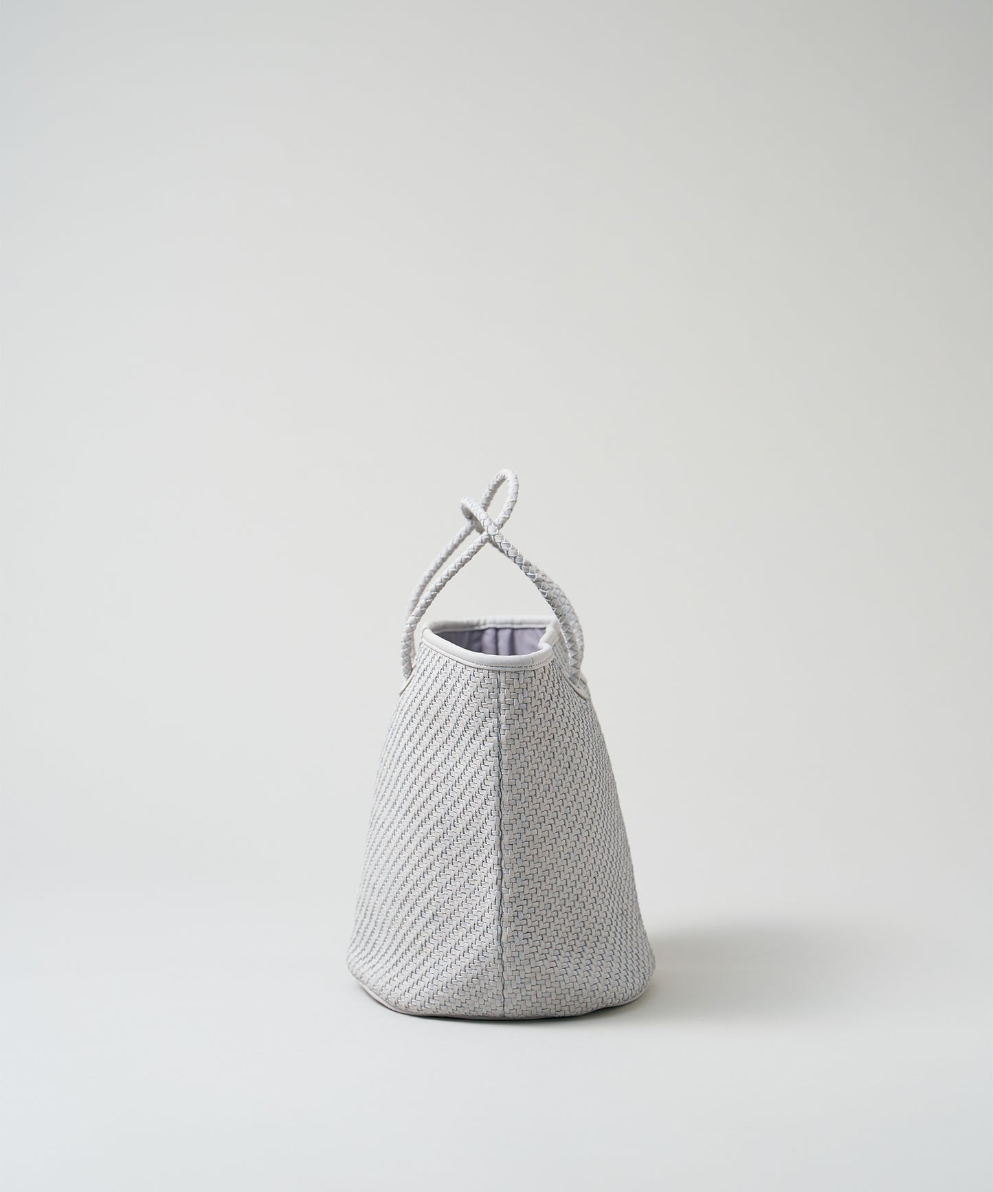 Basket - mist gray / sheepskin Sheep mesh