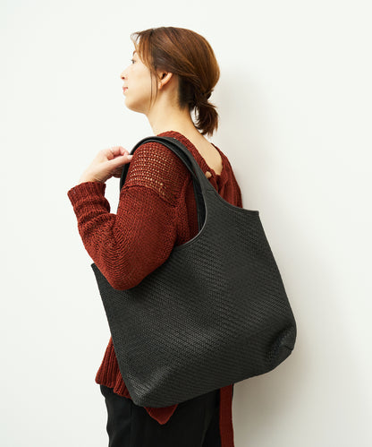 #60/ Metro Carry（黑）/ 羊皮“SHEEP MESH” 