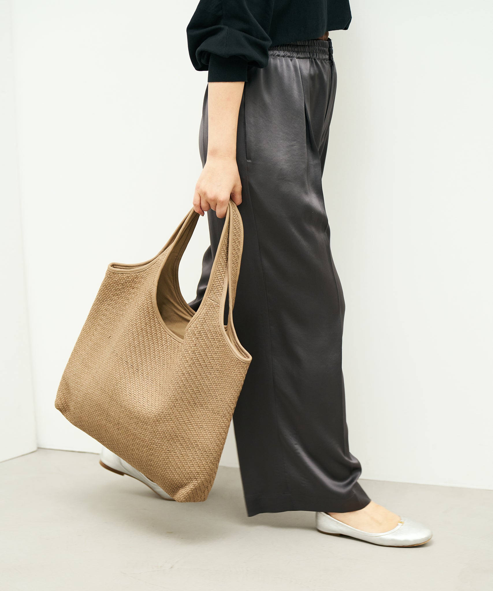 わ*も様 【新品】Llife COW LEATHER MESH BAG Llife COW LEATHER MESH BAG