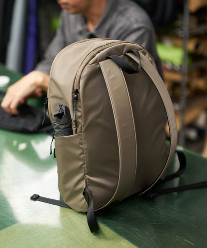 Lithe Pack 16L - Khaki gray / Basic Nylon