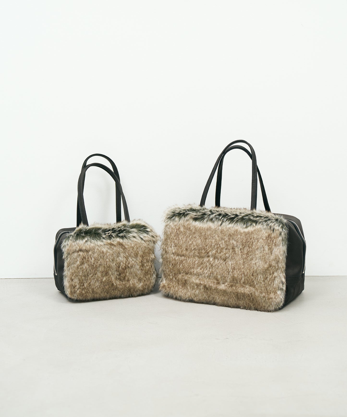 #88a / Square duffle M / Pigskin "HALLIE × Craft fur"