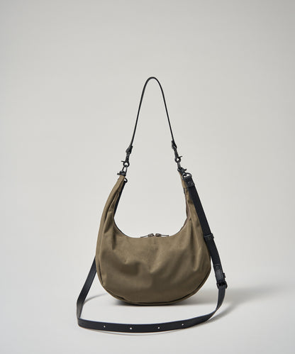 【9/6発売】Bolso de hombro redondo diario / nailon "Nylon de alta densidad" 