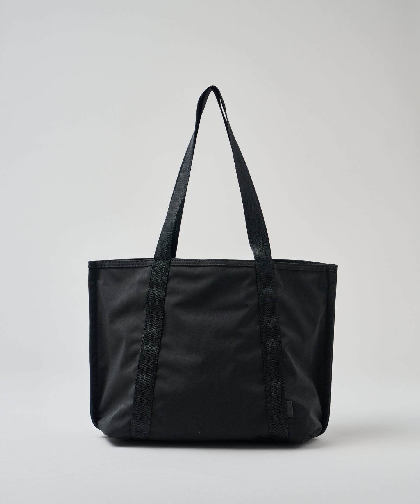 #89/ Belt Line Tote (黑色) / HD NYLON 