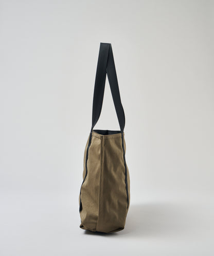 #89/ 皮帶托特包 (卡其色) / 高清尼龍