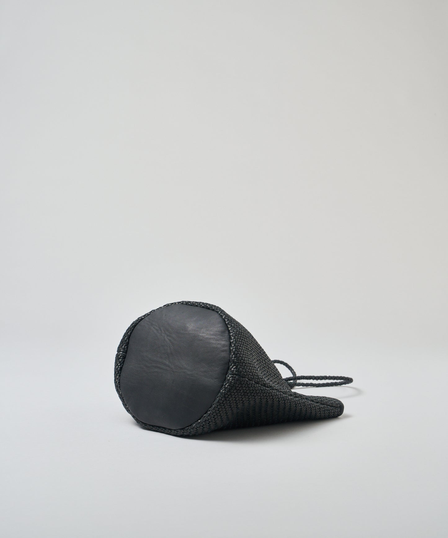 #60/ Basket（black） / sheepskin "SHEEP MESH"