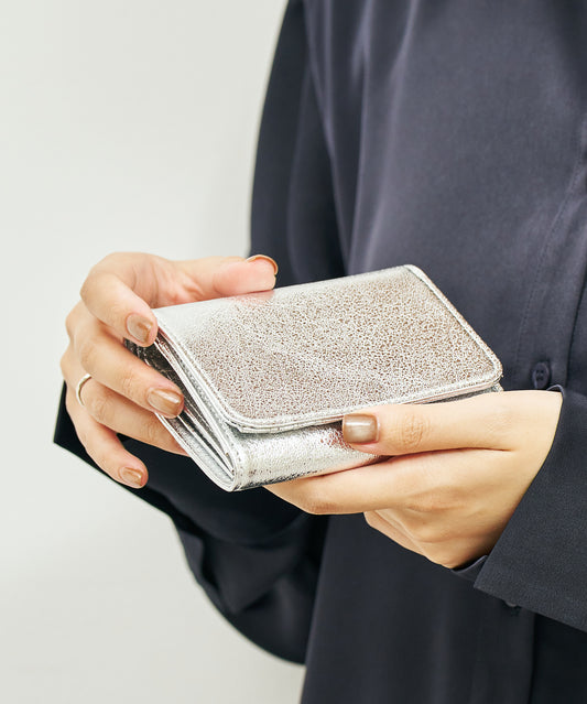 Postman wallet S -silver / goatskin Glitter