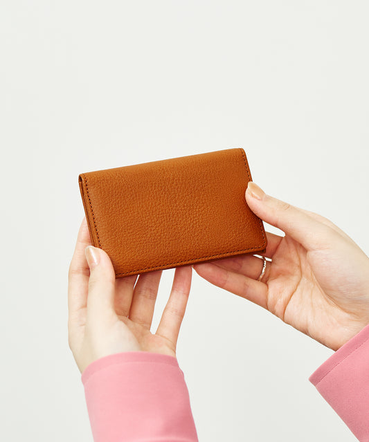 #50/ Card case (camel) / cowhide "SOLUM"