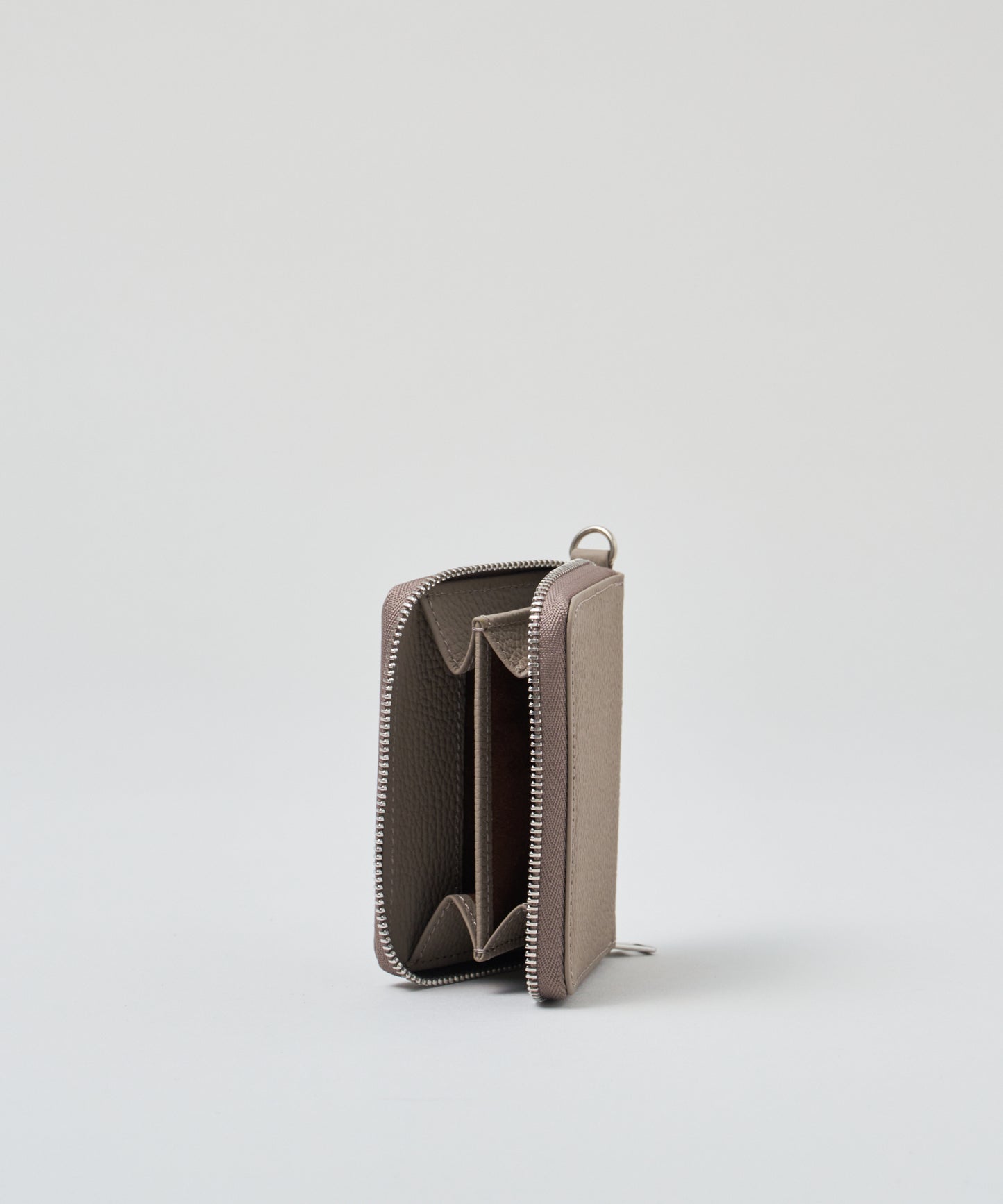 【25AW】#51b/ 零钱包 (杏仁灰) / 牛皮 "PHILIP" 