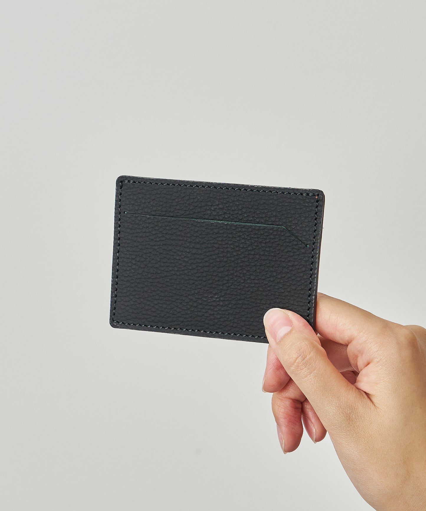 #51b/ Sleeve Pass Case (ink black) / cowhide "PHILIP"