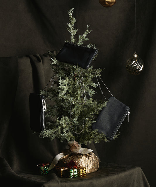 #11/ "Kuramae" pouch (black) / goatskin "BARE"