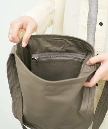 Stroll shoulder bag - Greige / goatskin Bare