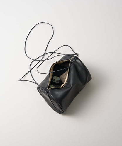 #15 / Canister shoulder Bag (black) / goatskin "STILL"