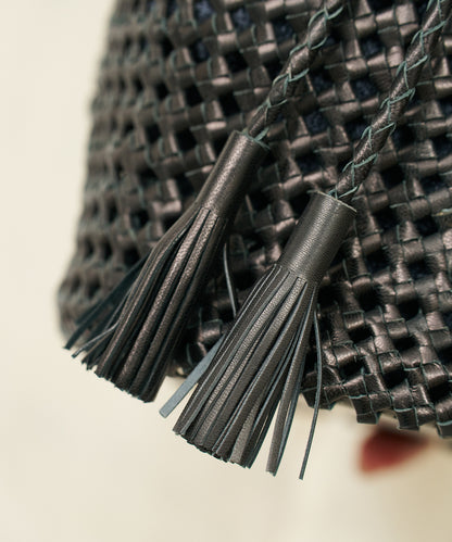 #16/ Tassel bottle shoulder (black) / goatskin "GOAT MESH "