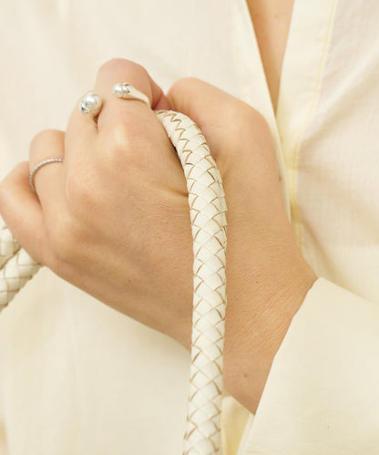 #16/ Book carry (oatmeal) / goatskin "GOAT MESH"