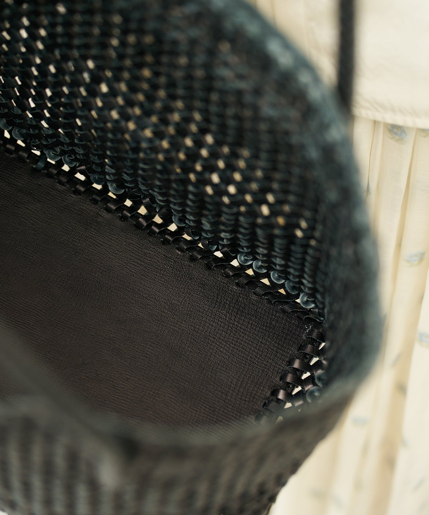 #16/ Book carry (black) / goatskin "GOAT MESH"